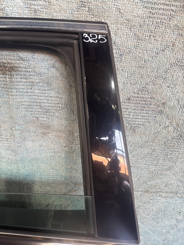 Дверь правая задняя для AUDI A4 B9 5 ракурс Дверь правая задняя для AUDI A4 B9 5 ракурс