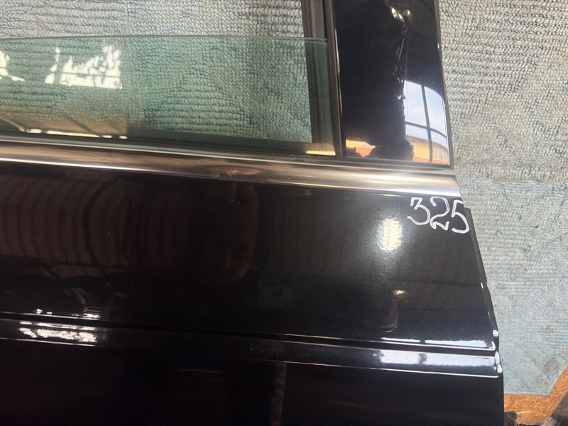 Дверь правая задняя для AUDI A4 B9 8 ракурс Дверь правая задняя для AUDI A4 B9 8 ракурс