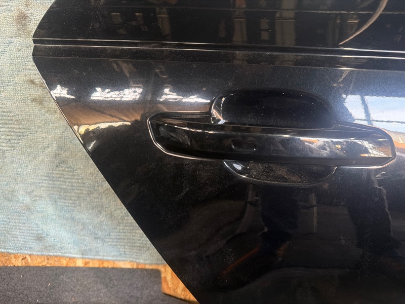Дверь правая задняя для AUDI A4 B9 9 ракурс Дверь правая задняя для AUDI A4 B9 9 ракурс