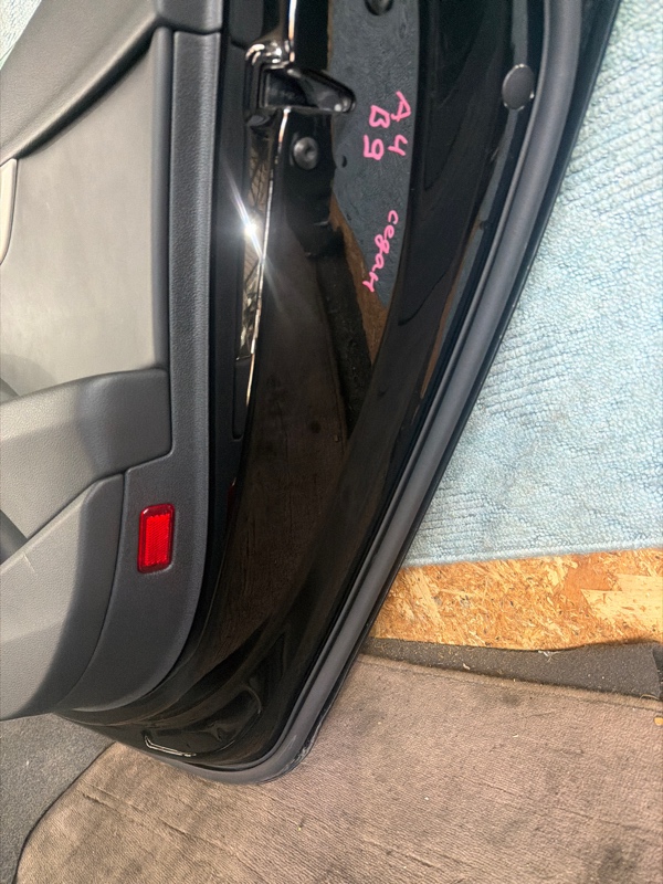 Дверь правая задняя для AUDI A4 B9 26 ракурс Дверь правая задняя для AUDI A4 B9 26 ракурс