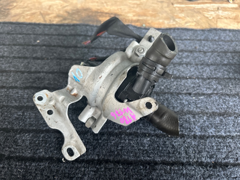 Запчасть помпа MERCEDES-BENZ A-CLASS W176 A0005000686 контрактная Помпа MERCEDES-BENZ A-CLASS W176 A0005000686 контрактная