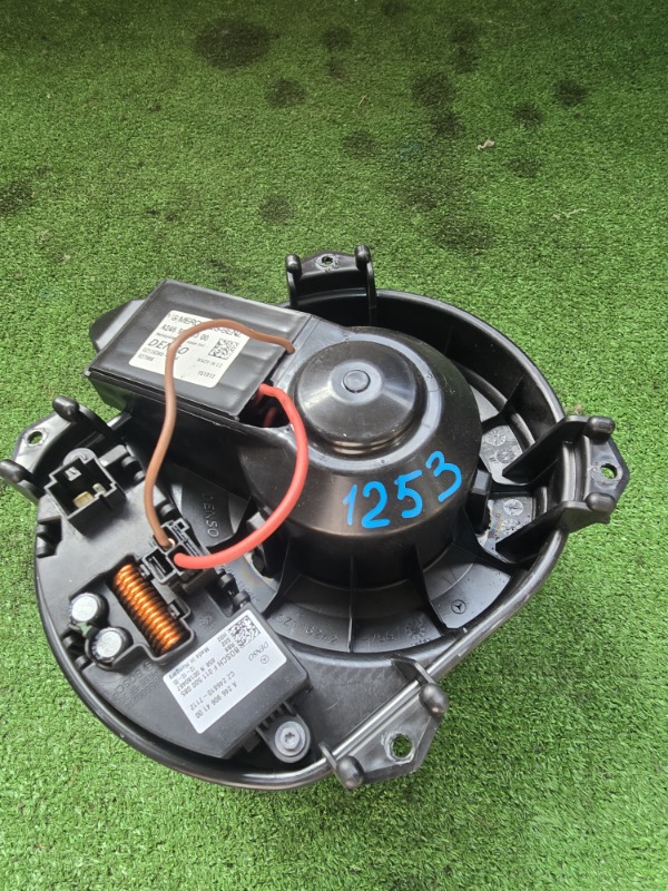 Мотор печки MERCEDES-BENZ B180 W246 A2469064300 контрактная