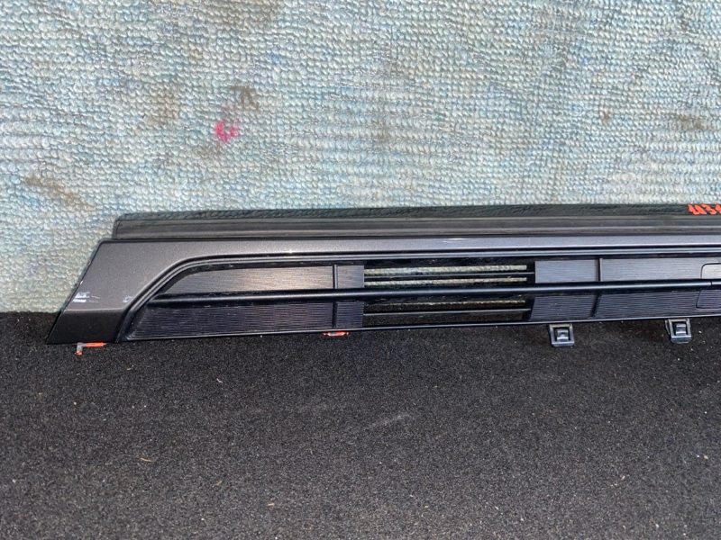 Решетка радиатора SUZUKI SPACIA MK53S
