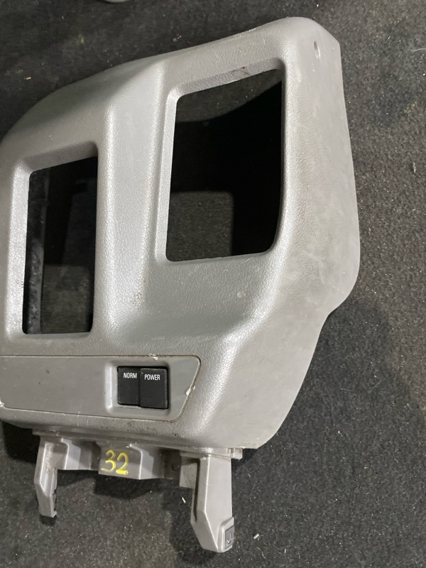Консоль кпп ISUZU MU UCS69GW