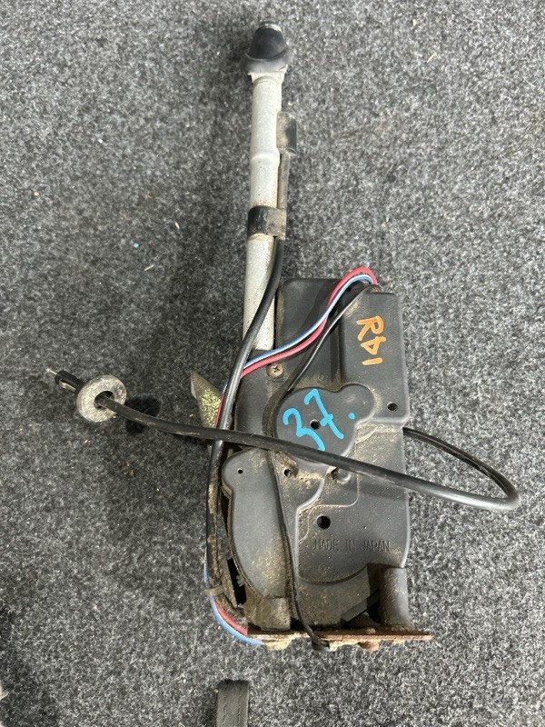 Запчасть антенна ISUZU MU UCS69GW 8971368240 контрактная Антенна ISUZU MU UCS69GW 8971368240 контрактная