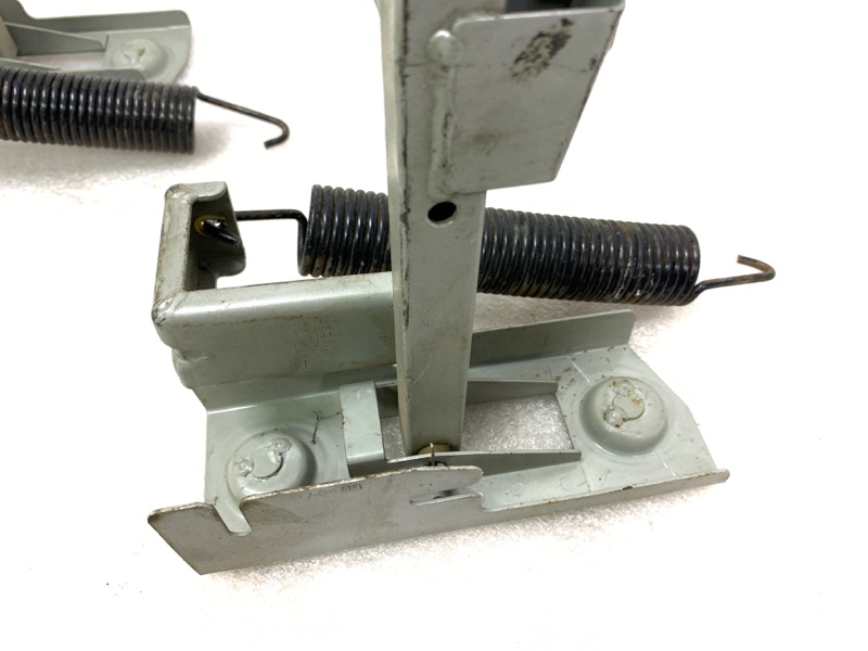 Петля крышки багажника Otaka CK-1 MR7151A 2007 MR479QA