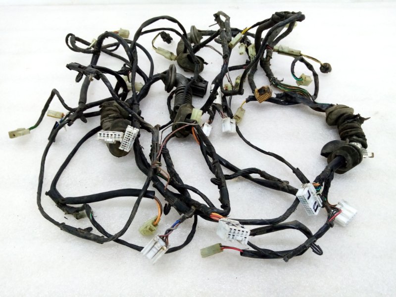 Проводка двери Otaka CK-1 MR7151A 2007 MR479QA Проводка двери Otaka CK-1 MR7151A 2007 MR479QA
