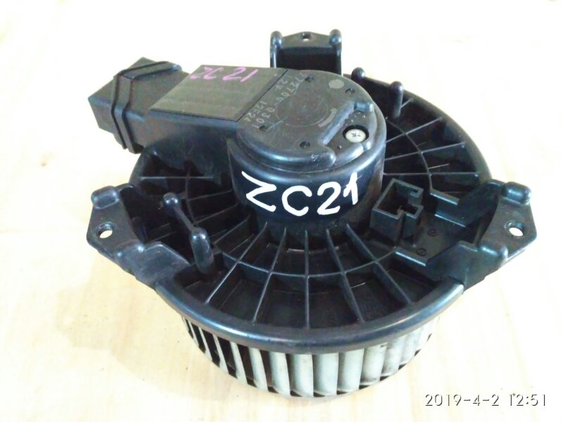 Вентилятор печки Suzuki Swift ZC21S M15A 2005