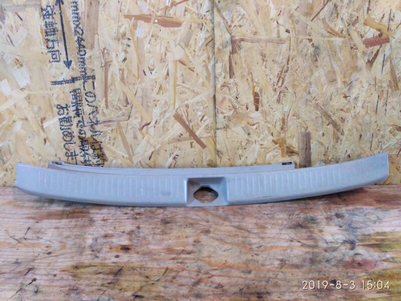 Накладка багажника Toyota Vista Ardeo AZV50 1AZ-FSE 2002