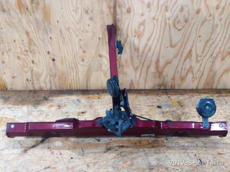 Рамка радиатора Toyota Prius NHW20 1NZ-FXE 2004