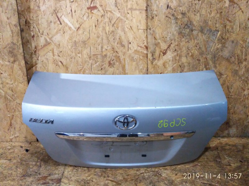 Крышка багажника Toyota Belta SCP92 2SZ-FE 2006