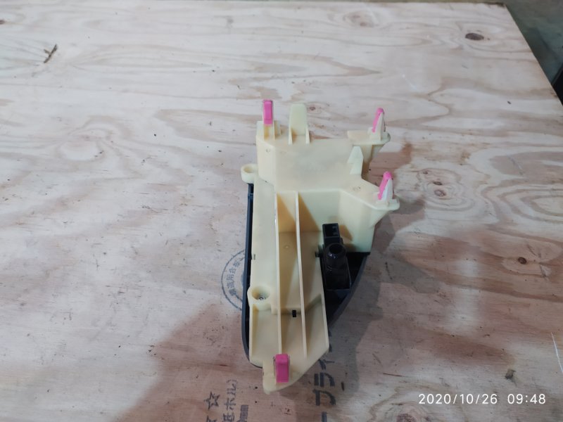 Блок управления климат-контролем Ractis 2006 NCP100 1NZ-FE