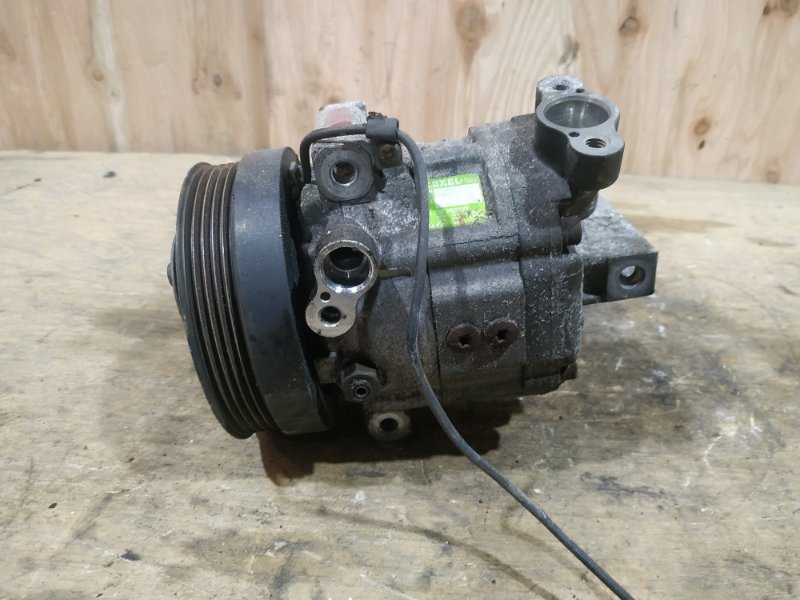 Компрессор кондиционера Mitsubishi Pajero Io H77W 4G94 2000