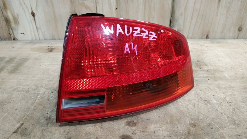 Фонарь стоп-сигнала Audi A4 8EC BGB 2004 правый