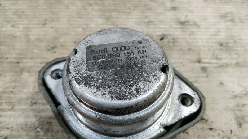 Подушка двигателя Audi A4 8EC BGB 2004