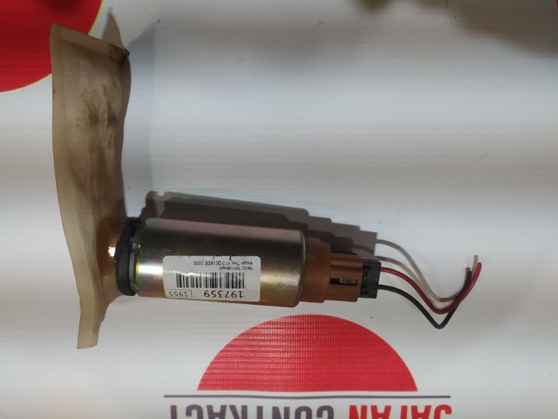 Насос топливный Nissan Tino V10 QG18DE 2000