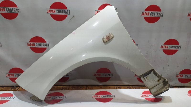 Крыло Nissan Wingroad WFY11 QG15DE 2004 переднее левое