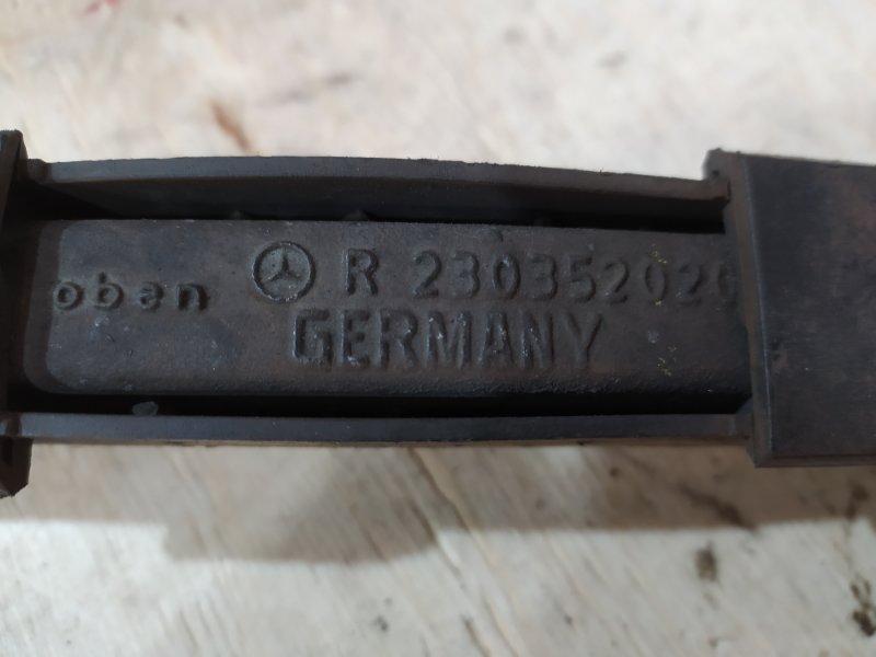 Рычаг подвески задний E-Class 2004 W211 112.949
