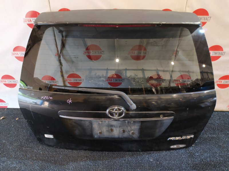 Дверь задняя багажника Toyota Corolla Fielder NZE121 1NZ-FE 2003