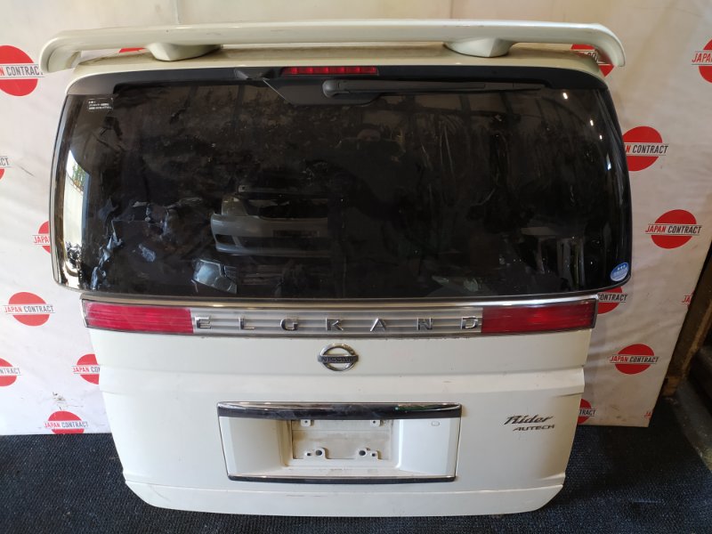 Дверь задняя багажника Nissan Elgrand NE51 VQ35DE 2009