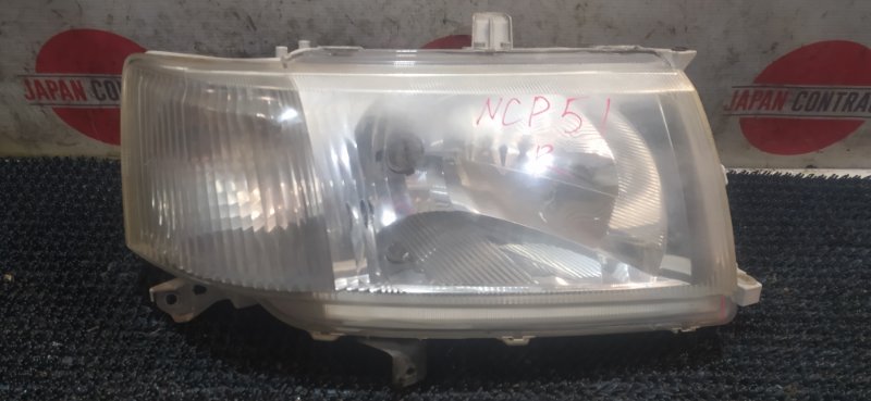 Фара Toyota Probox NCP51V 1NZ-FE 2008 правая