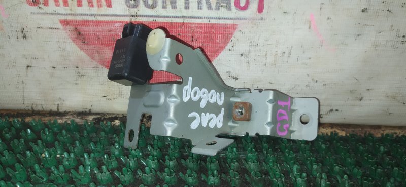 Реле поворотов Honda Fit GD1 L13A 2001