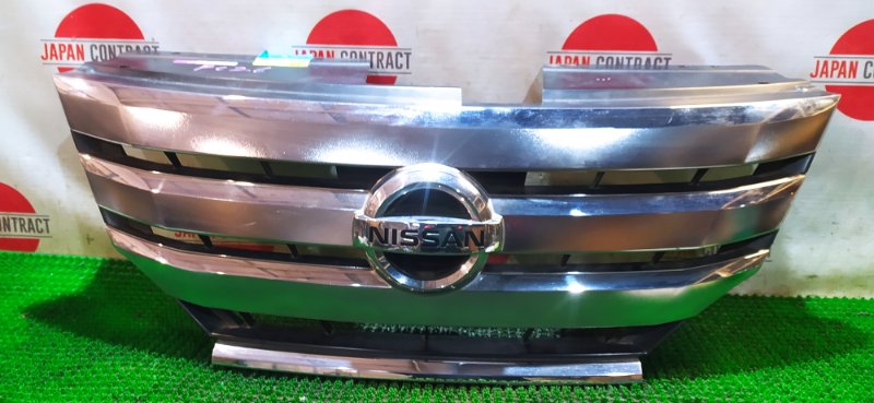 Решетка радиатора Nissan Serena FC26 MR20DD 2012