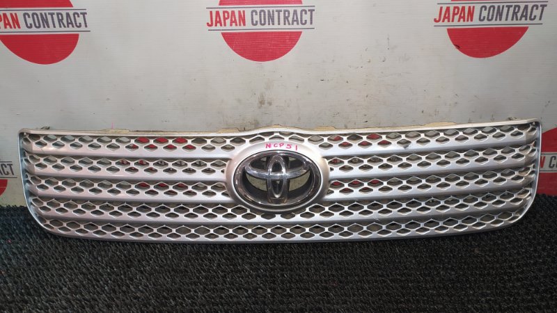 Решетка радиатора Toyota Succeed NCP51V 1NZ-FE 2003