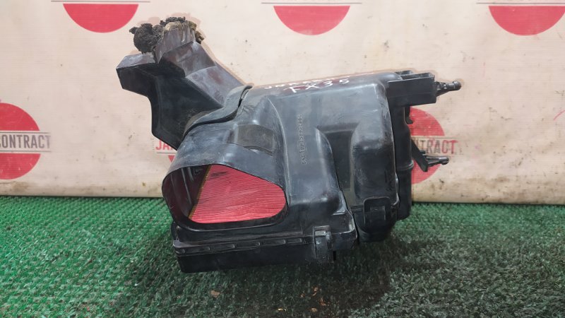 Корпус воздушного фильтра FX35 2006 S50 VQ35DE