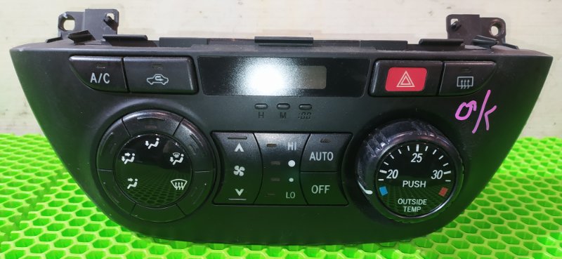 Блок управления климат-контролем Toyota Rav4 ACA21W 1AZ-FSE
