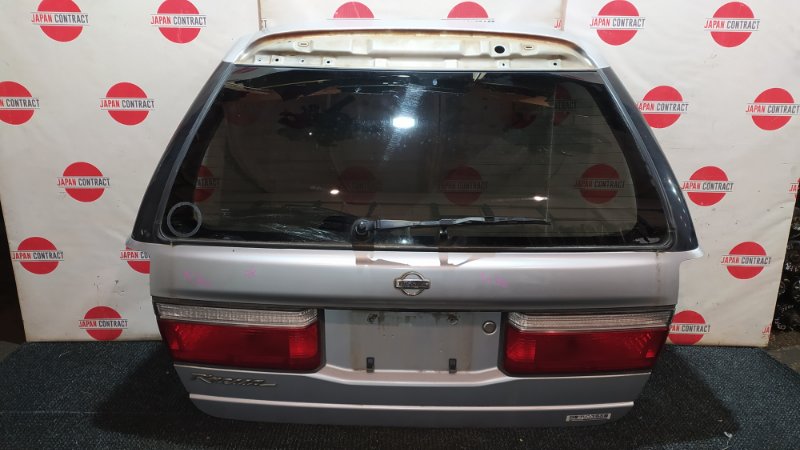 Дверь задняя багажника Nissan Rnessa N30 SR20DE 1998