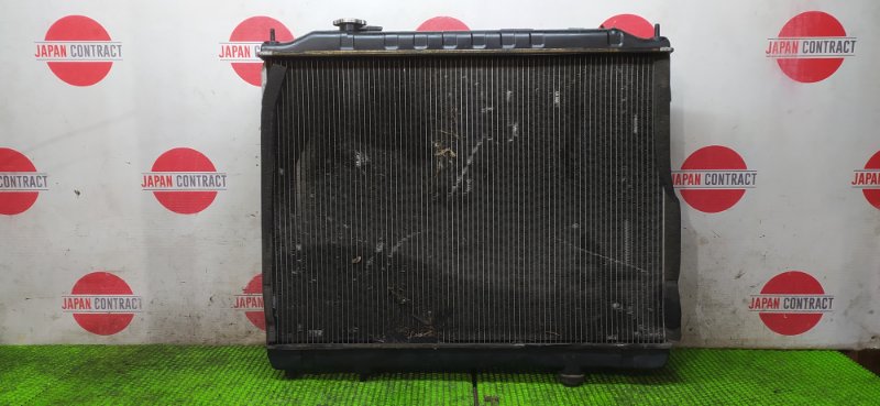 Радиатор двигателя Nissan Elgrand 2009 NE51 VQ35DE Б/У