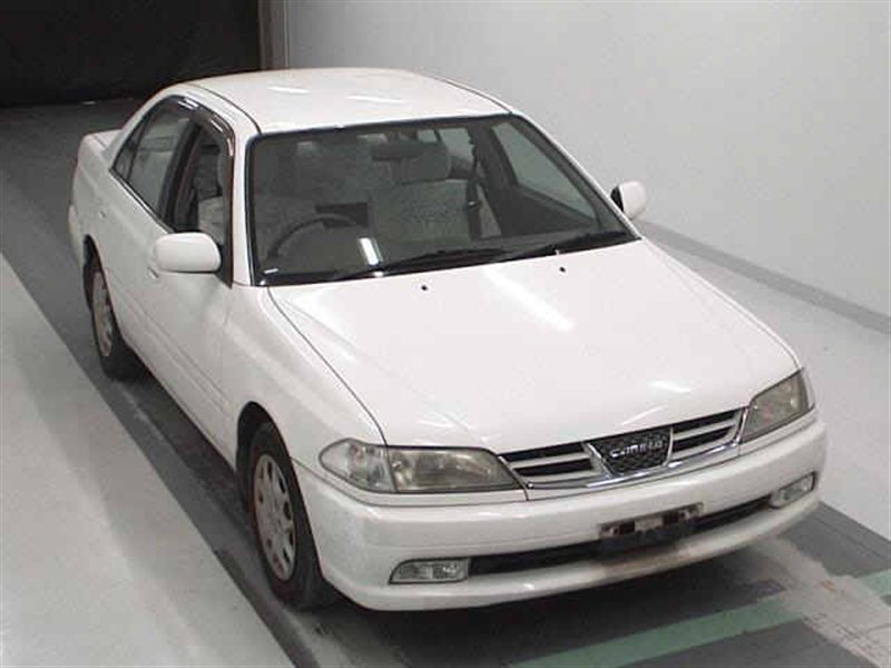 Автомобиль Toyota Carina AT211 7A-FE 1999 года в разбор
