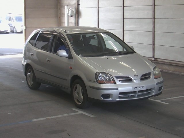 Автомобиль Nissan Tino V10 QG18DE 2002 года в разбор