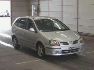 Автомобиль Nissan Tino V10 QG18DE 1999 года в разбор