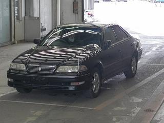 Автомобиль Toyota Mark II GX100 1G-FE 2000 года в разбор