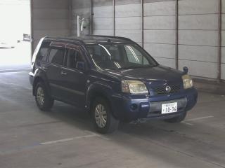 Автомобиль Nissan X-trail NT30 QR20DE 2004 года в разбор