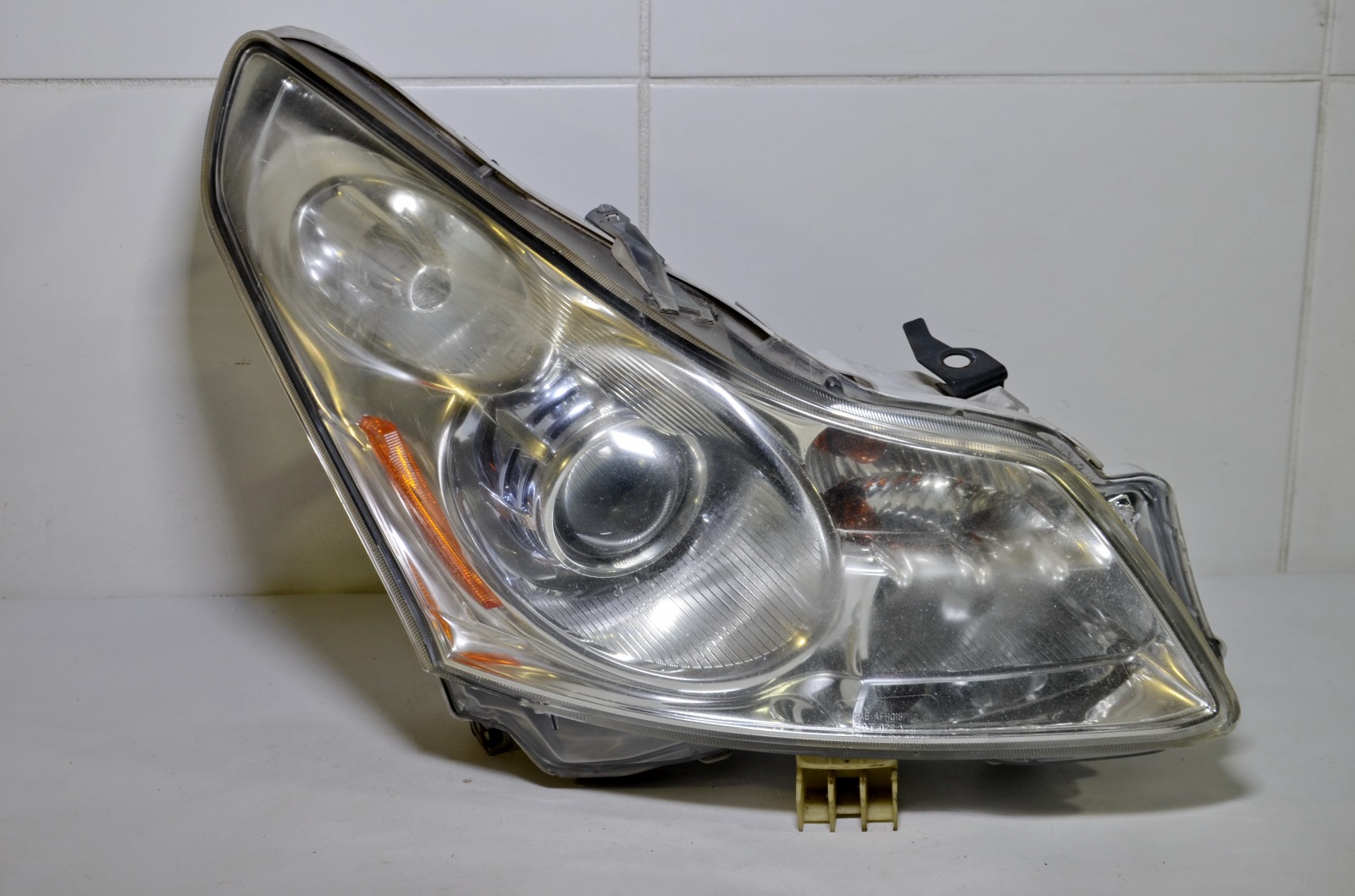 фара 26010JK61D