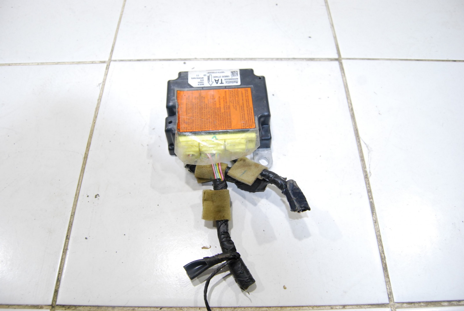 Блок управления SRS 988203TA0C