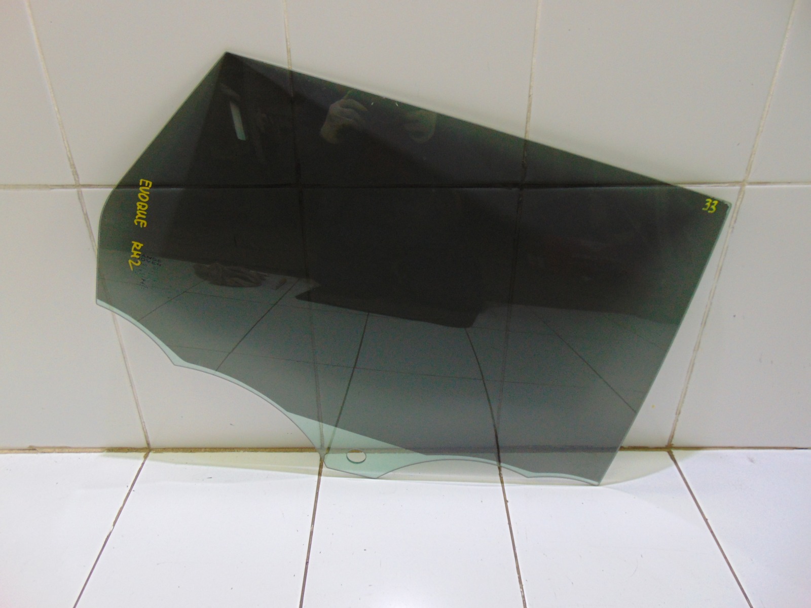 Стекло двери LR026714