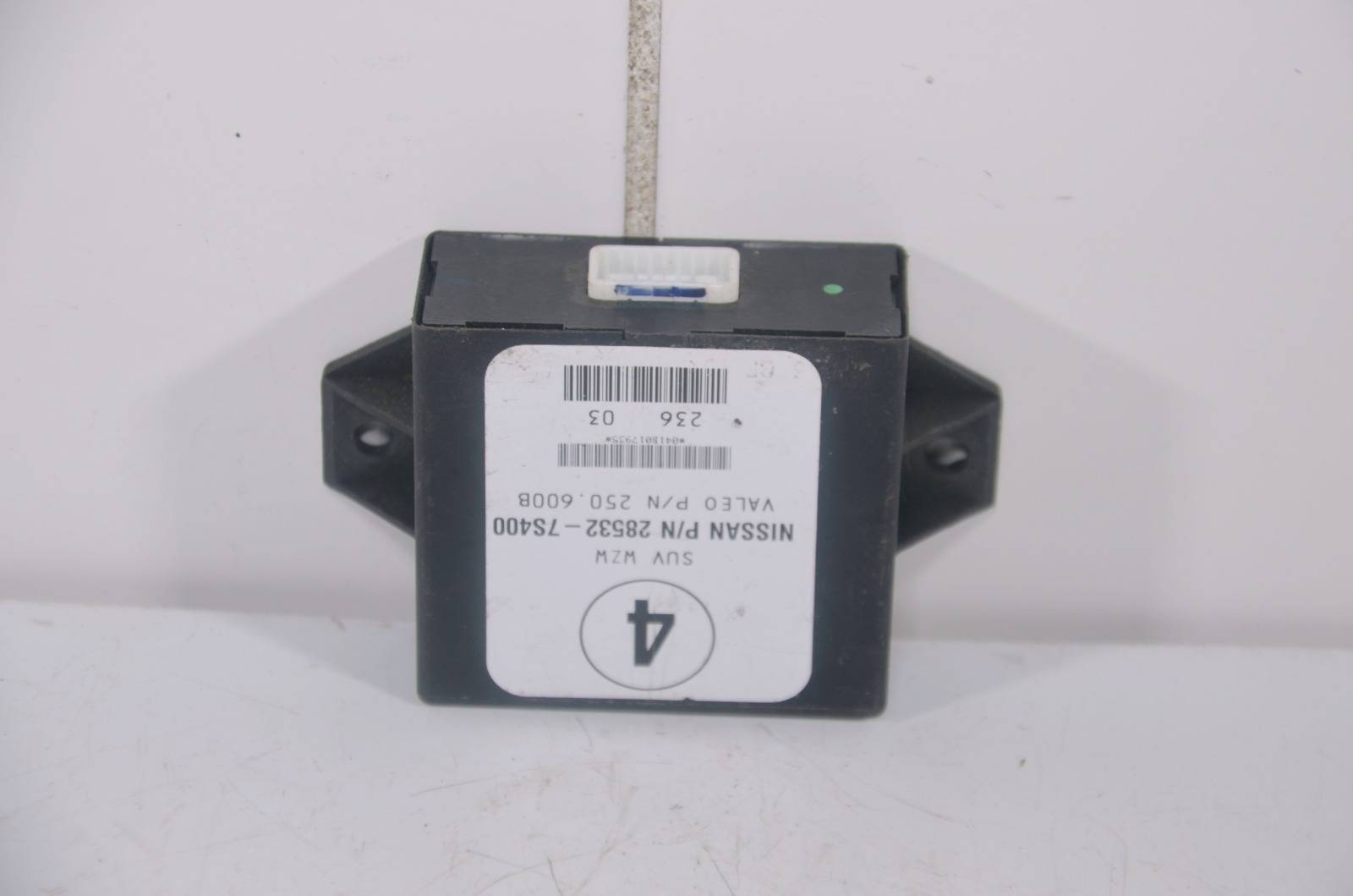 Блок управления системой помощи при парковке NISSAN ARMADA 2004-2009 TA60 5.6L VK56DE 285327S400 Б/У