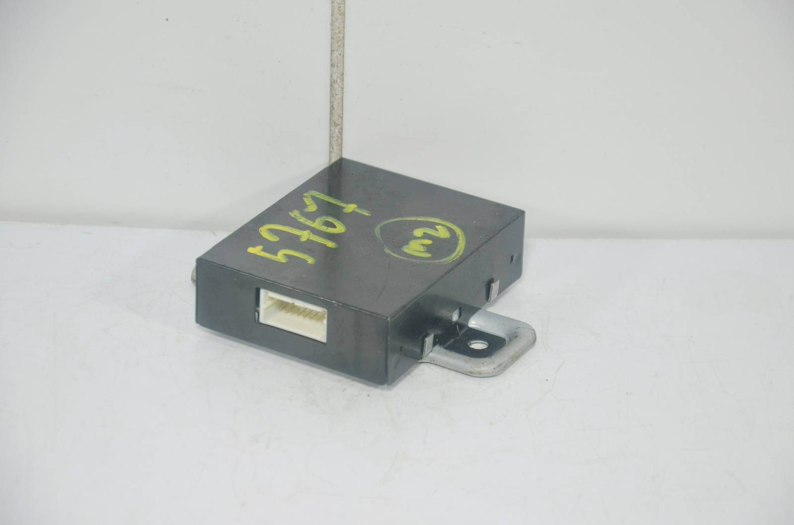 Блок управления подвеской ARMADA 2003-2006 TA60 5.6L VK56DE Блок управления подвеской ARMADA 2003-2006 TA60 5.6L VK56DE