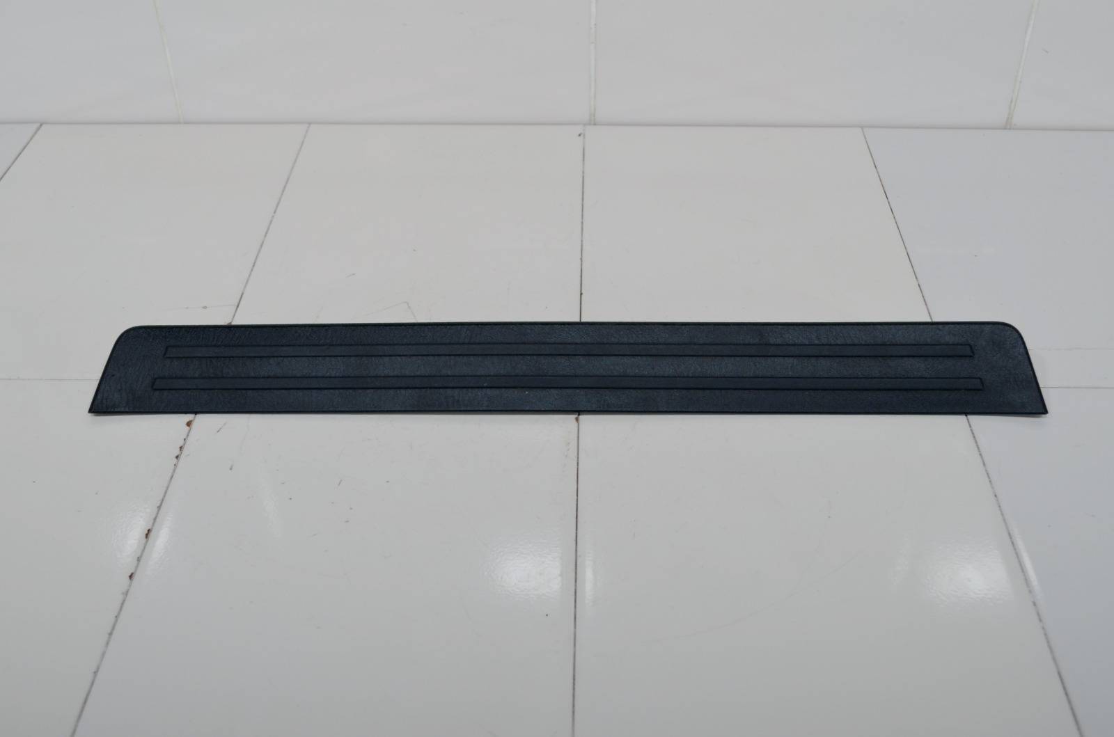 Накладка порога TD11687F0