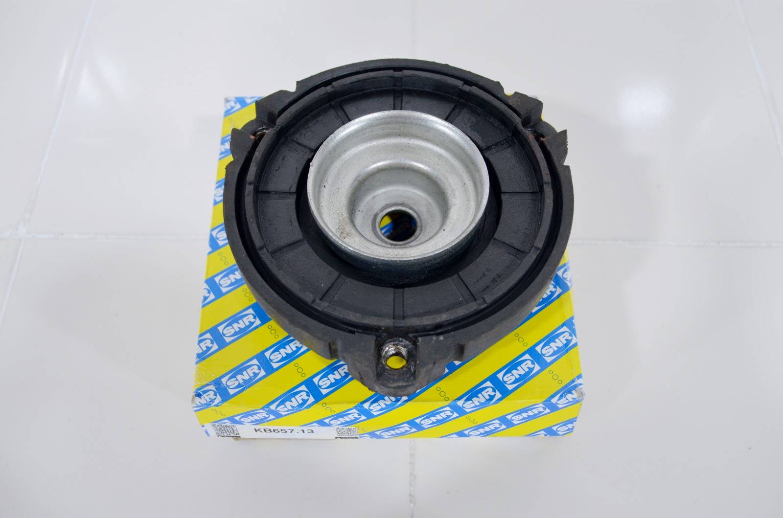 Опора амортизатора KB65713