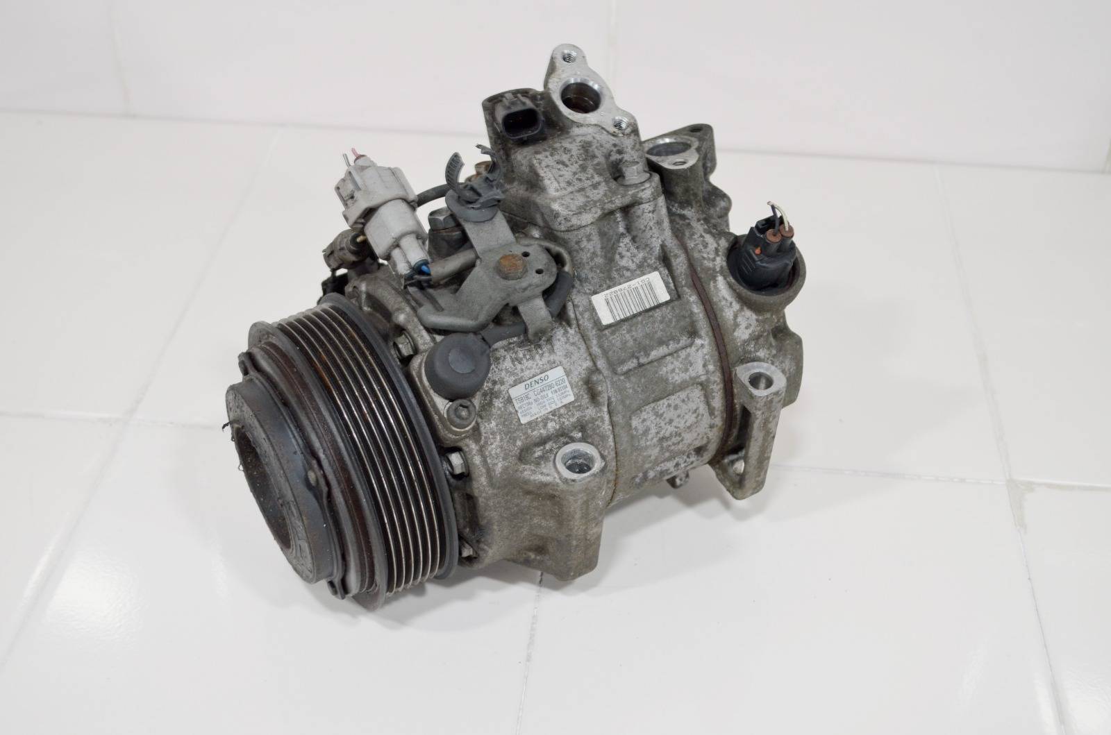 Компрессор (A/C) кондиционера 8832008150
