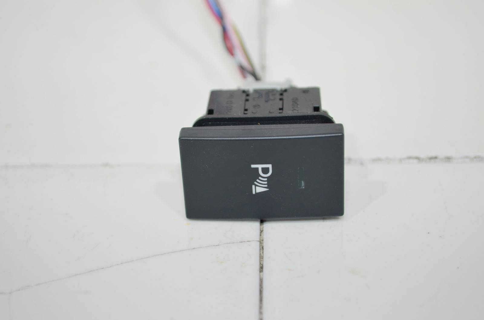 Кнопка парктроников TK2166PS0
