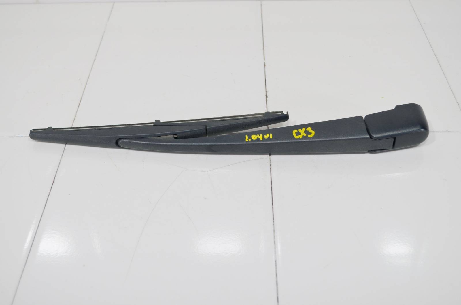 Поводок стеклоочистителя D11B67421