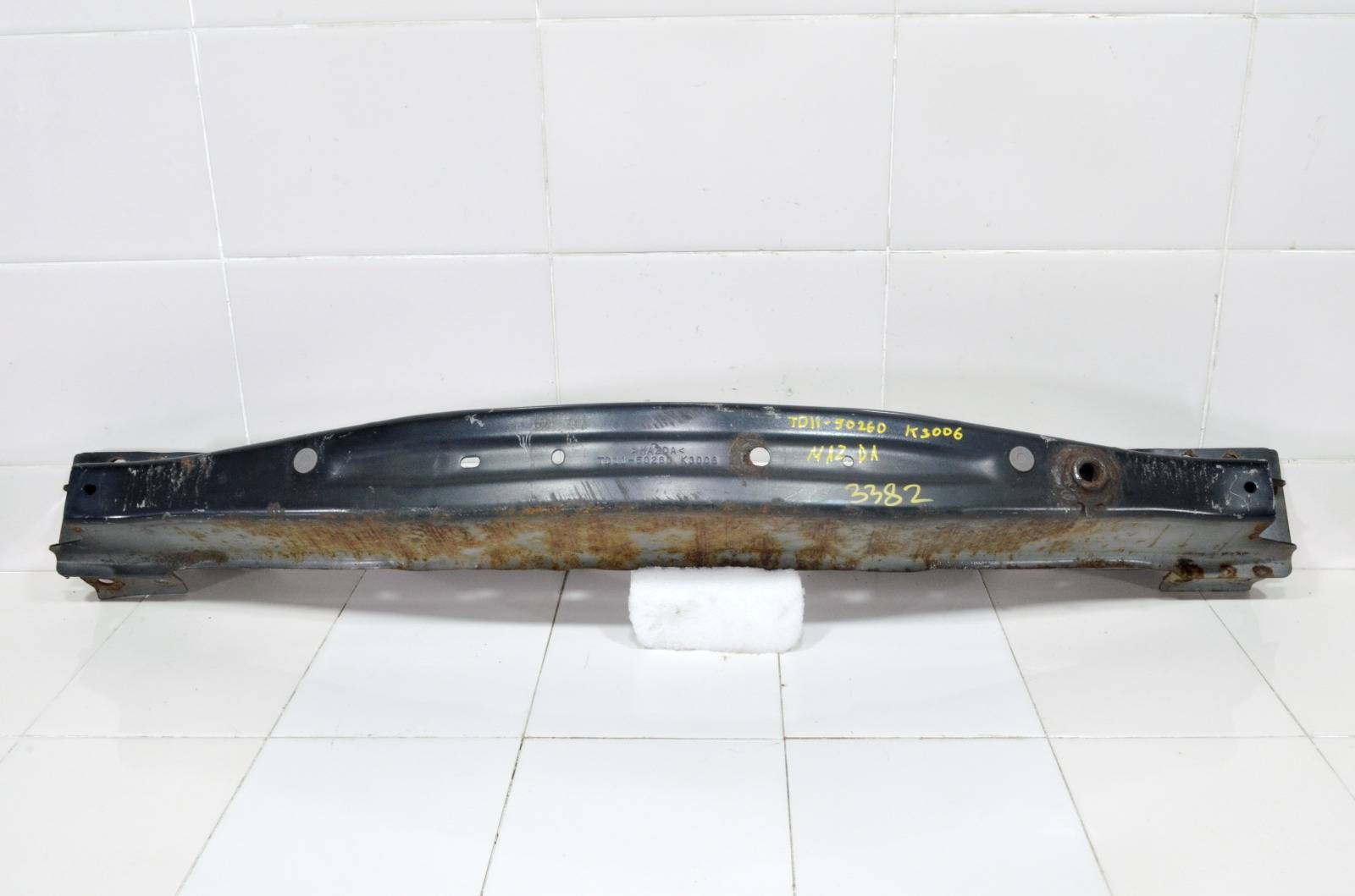 усилитель бампера TD1150260D