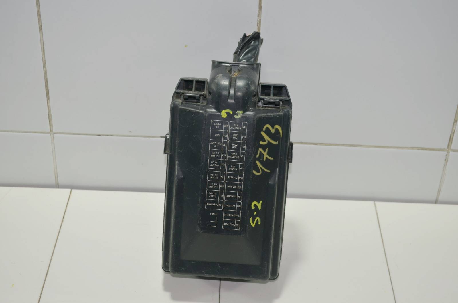 Блок предохранителей EX35 J50