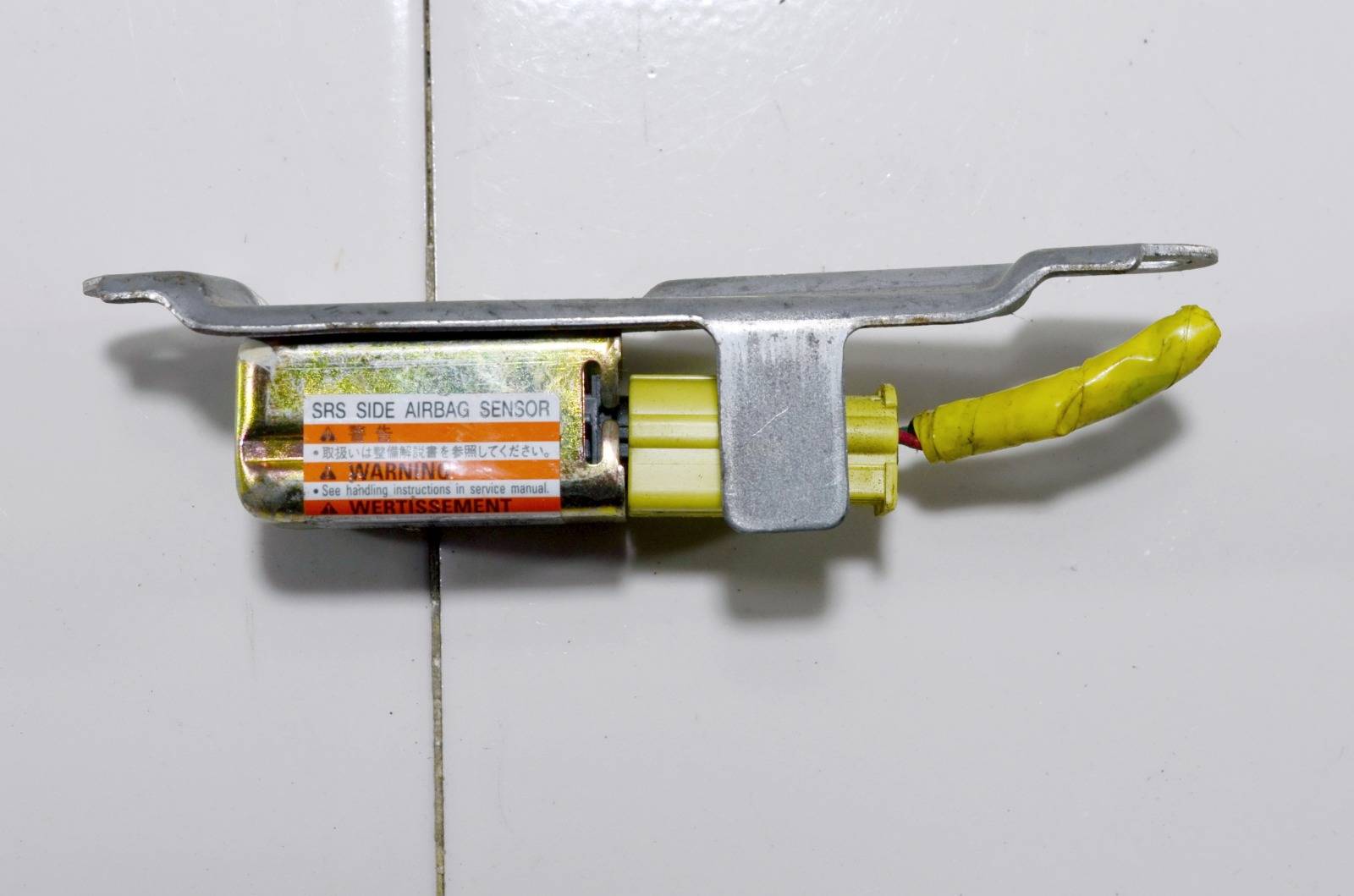 датчик airbag 98236AG03A